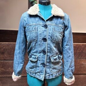 Vintage A&F Fall / Winter Babydoll Jean Jacket w/ Quilted Lining & Sherpa Collar